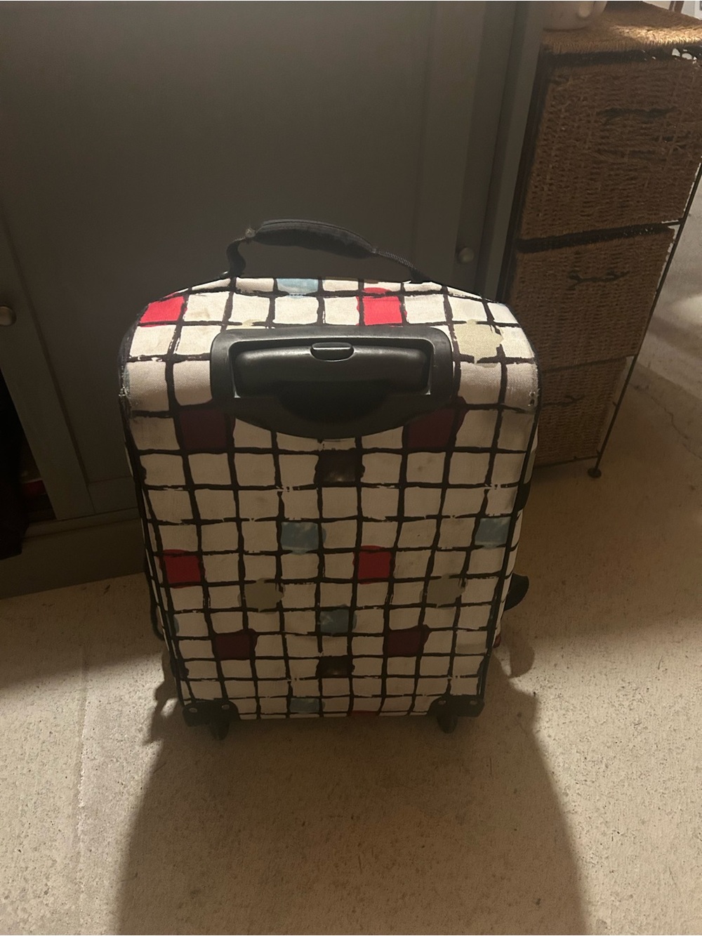Eagle Creek White Grid Travel Duffle with Color Blocks ** BEST OFFER - Picture 2 of 6